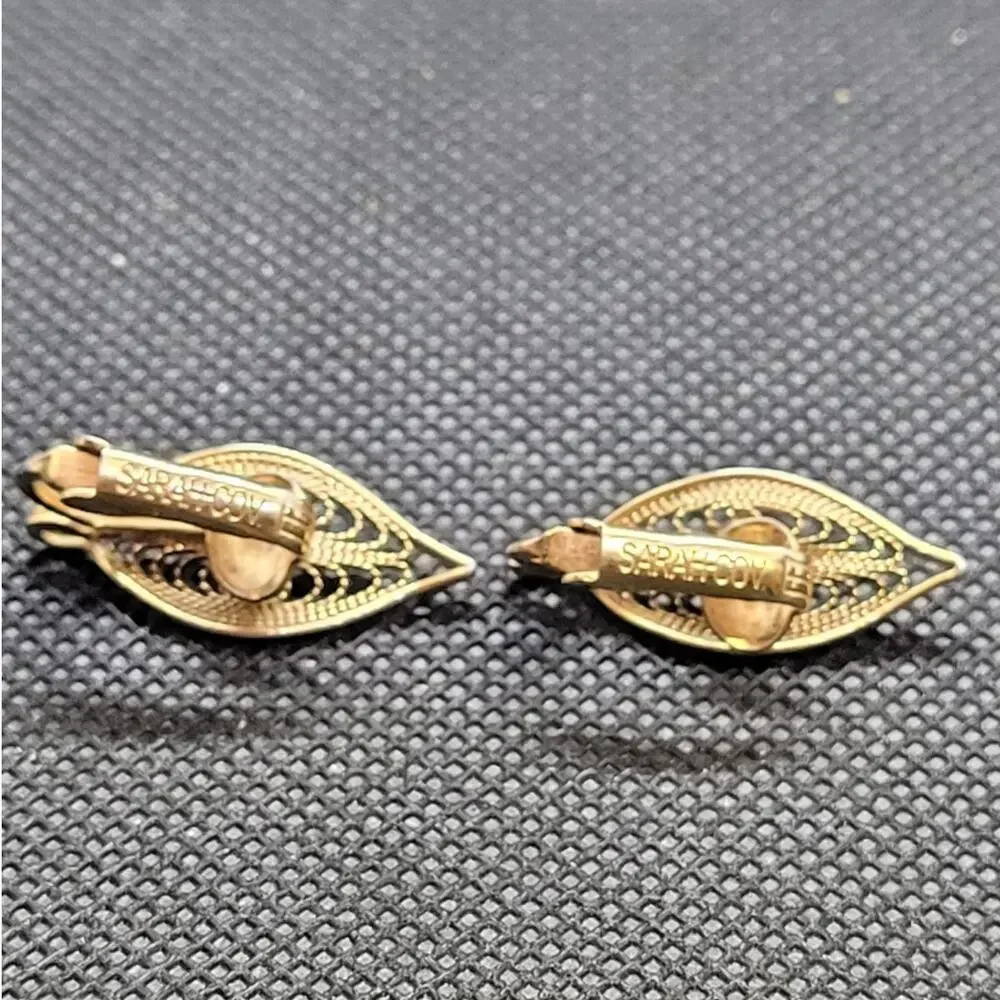Sarah Coventry Vintage Revival Goldtone Filigree Leaf Faux Pearl Clip On Earring